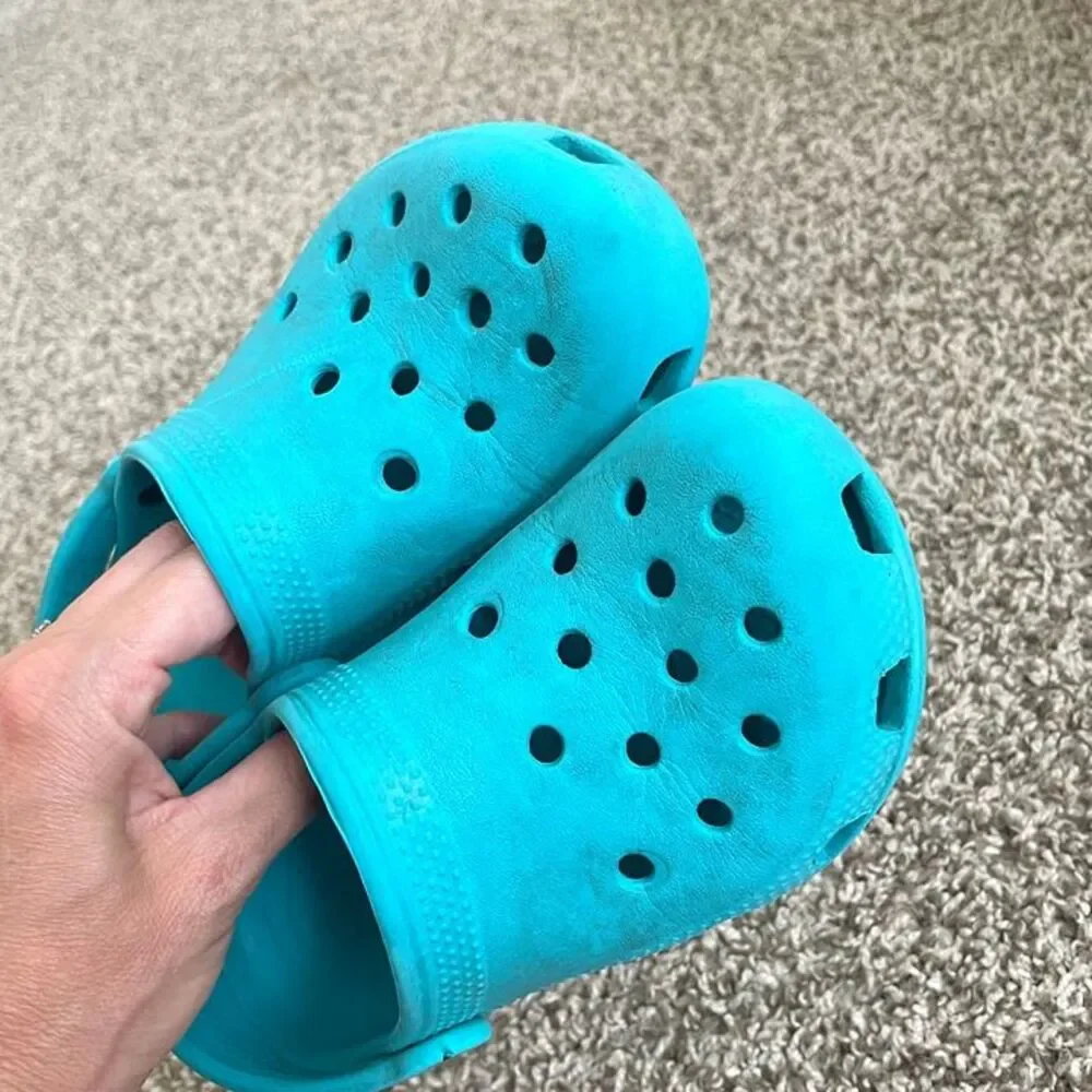 Size 13 / Girls Crocs Sandals